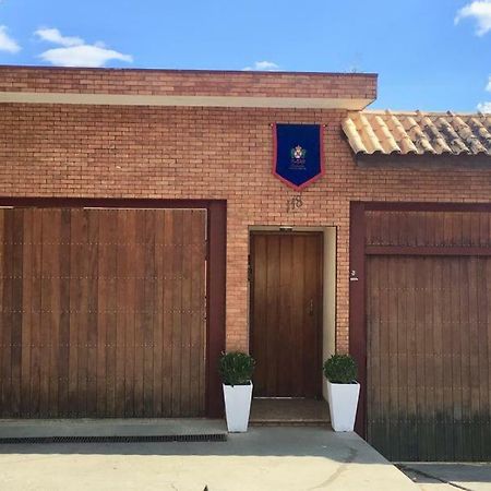 Pousada Casa De Braganca Bragança Paulista Esterno foto