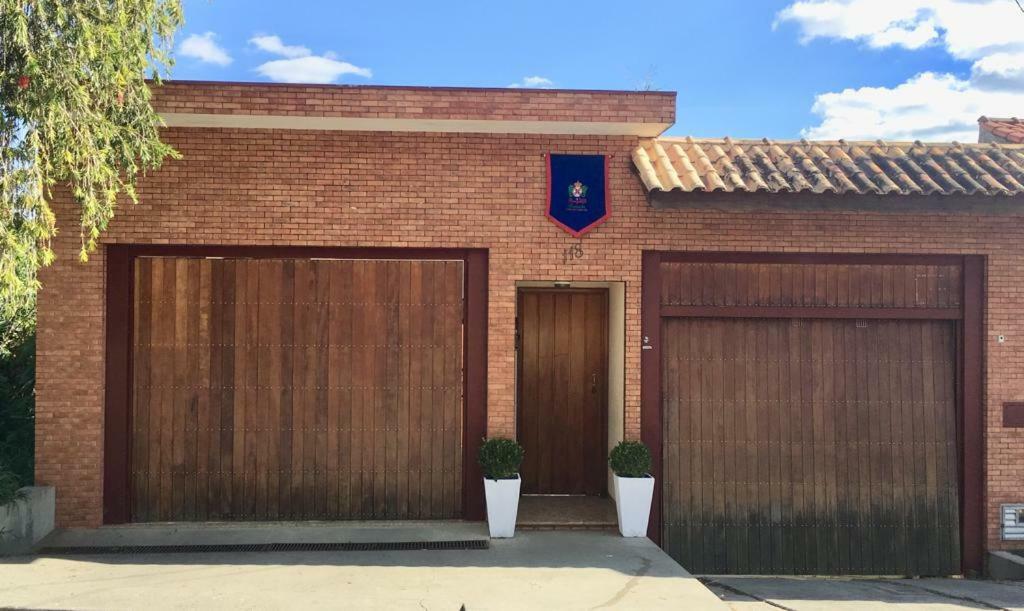 Pousada Casa De Braganca Bragança Paulista Esterno foto